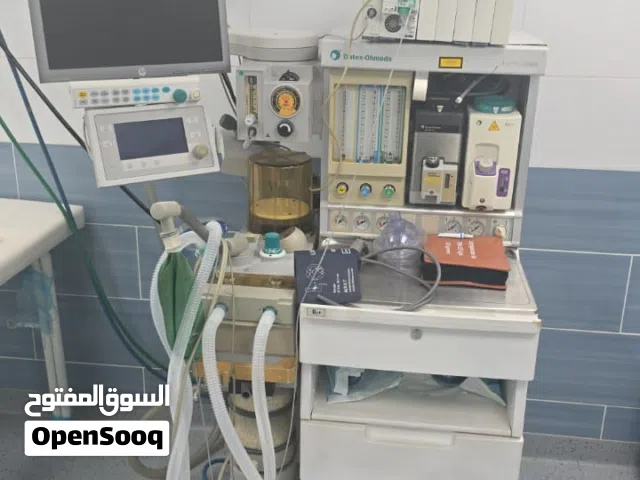 اجهزة طبية بحالة ممتازة للبيع