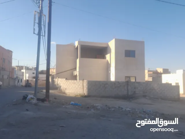 شقتين للبيع