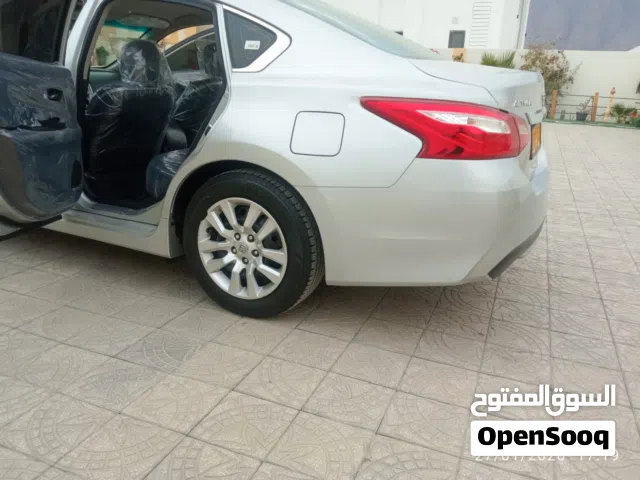 2016 نيسان التيما S