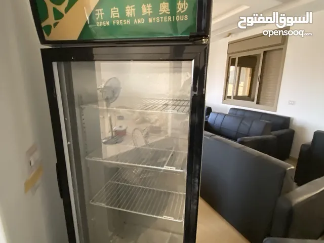 ثلاجه محل للبيع
