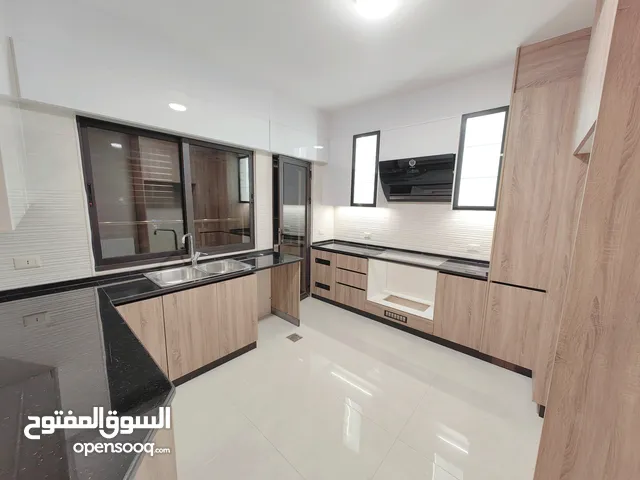 175 m2 3 Bedrooms Apartments for Sale in Amman Tla' Ali