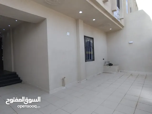 320 m2 5 Bedrooms Villa for Rent in Mecca Waly Al Ahd