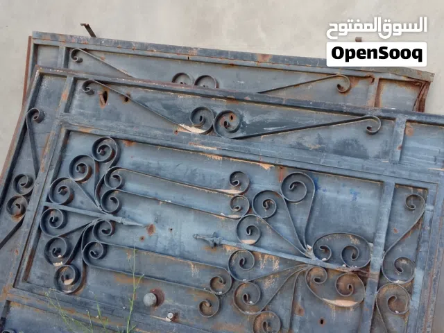 باب 2 في 1 جراج وافراد عرضه 4 متر