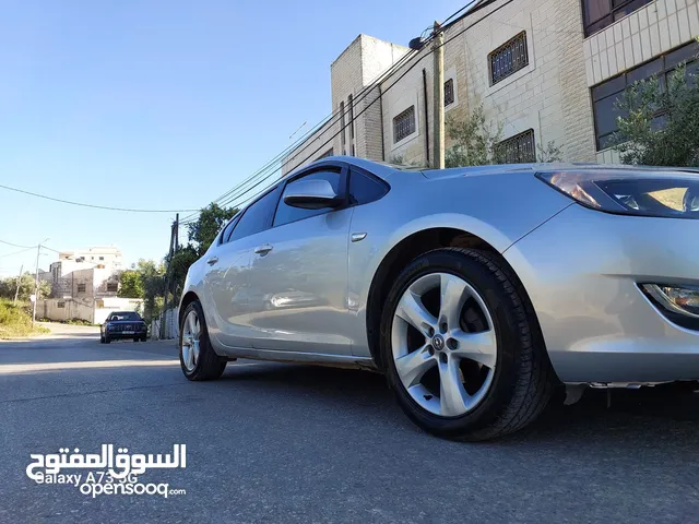 Used Opel Astra in Ramallah and Al-Bireh
