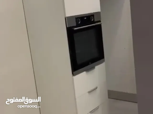 الوسيط مطلوب عائلة أجنبية فقط شقه مفروشه جزء مكان السراج قرب صالة كونكورد اقرا تحت شقه جديده