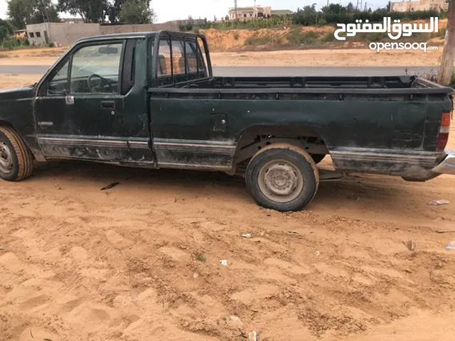 السياره محرك والكمبيو الله ايبارك والصاله نص عمر والهيكل كم موضح في الصوره