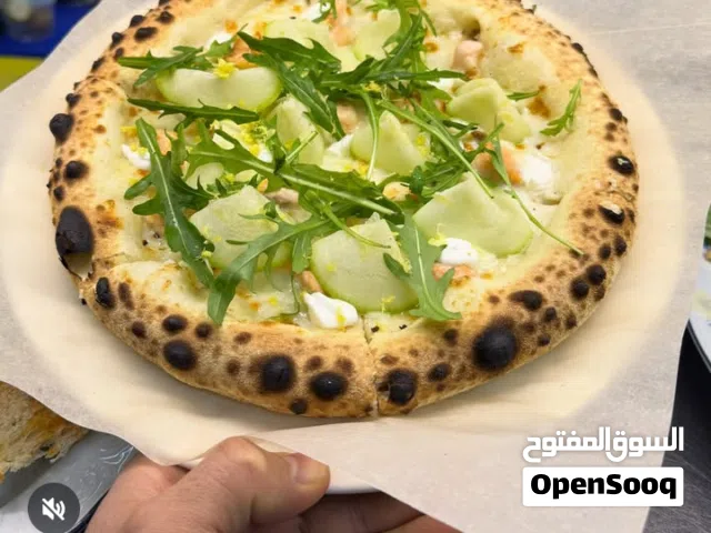 من لديه رغبه في شراكه محل فطائر