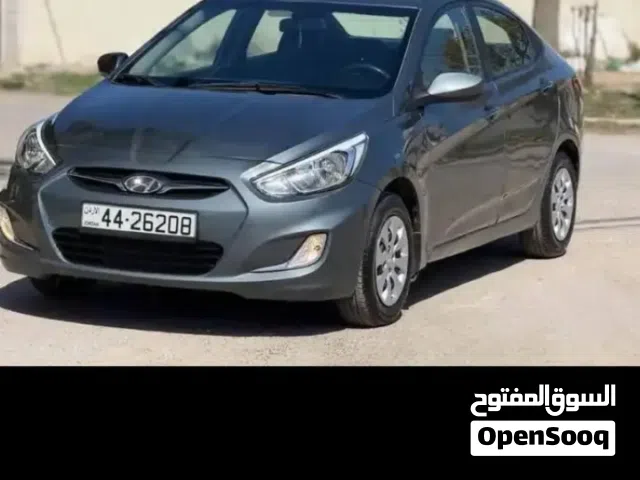 2017 هيونداي اكسنت Standard