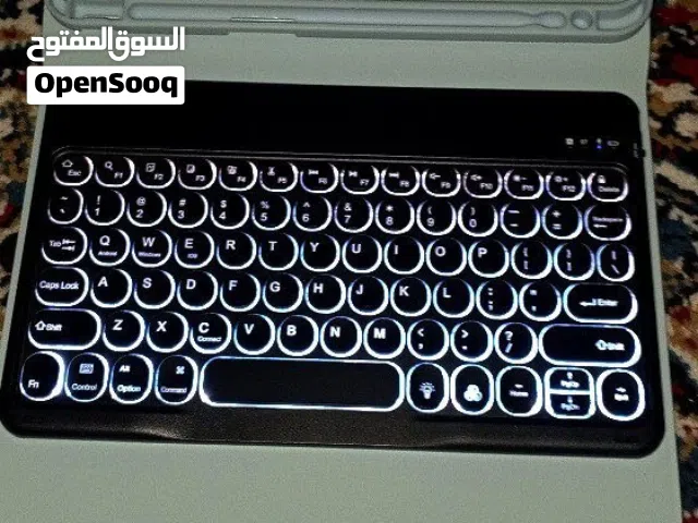 حافظة ايباد 10 وايباد 11 مع كيبورد ضوئي احترافي