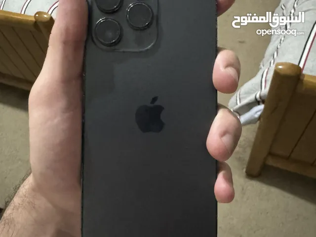 آيفون 14 برو ماكس بحالة وكاله مع شحن وكرتون مساحة 128 جيجا بطارية 85٪ استعمال سنتين فقط وارد كندي