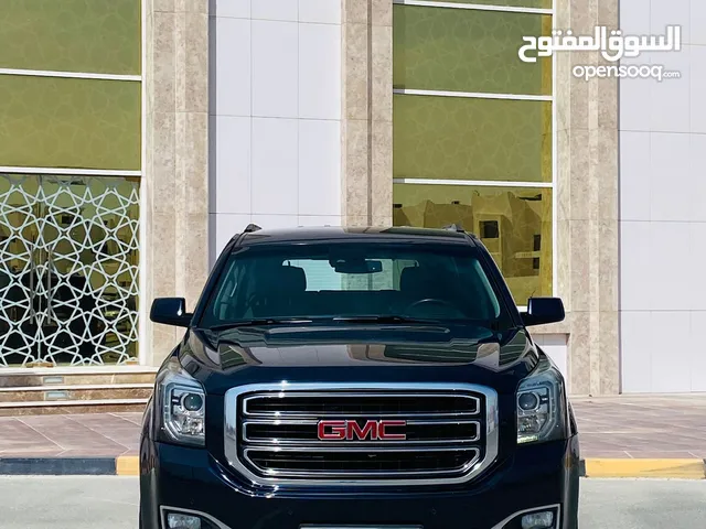 GMC YUKON SLE 2017