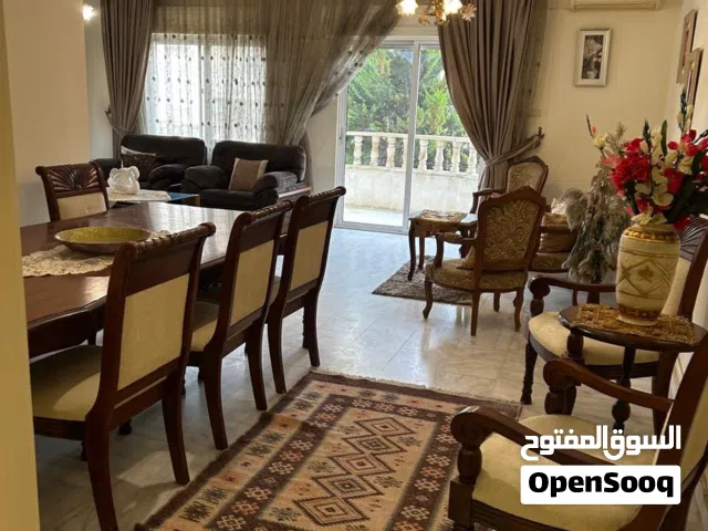 شقة مفروشه مميزه بسعر مميز بدير الغبار قرب فندق Olive Tree وبقرب كوزموس والسيفوي