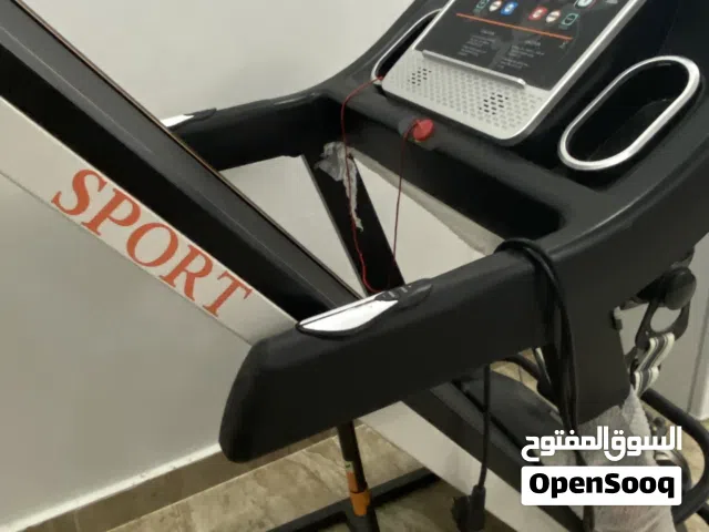 الة مشي كهربائيه