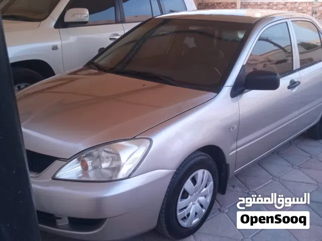 2009 ميتسوبيشي لانسر Standard