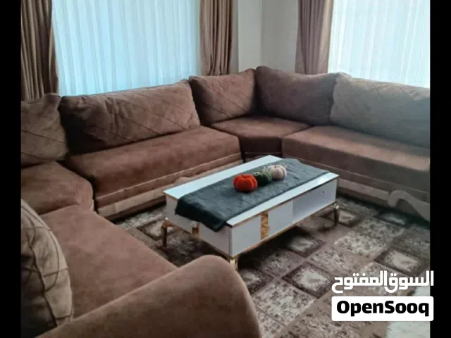 كنب كورنر تفصيل بحالة ممتازة 8 مقاعد للبيع