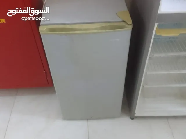 ثلاجة للبيع