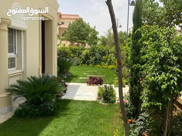 175 m2 3 Bedrooms Villa for Sale in Cairo Fifth Settlement
