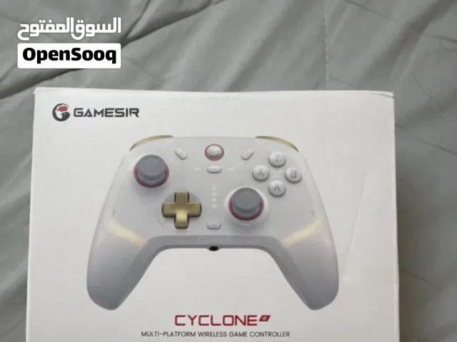 جهاز من gamesir اسمه cyclon2 مستعمل اسبوع فقط شبه جديد