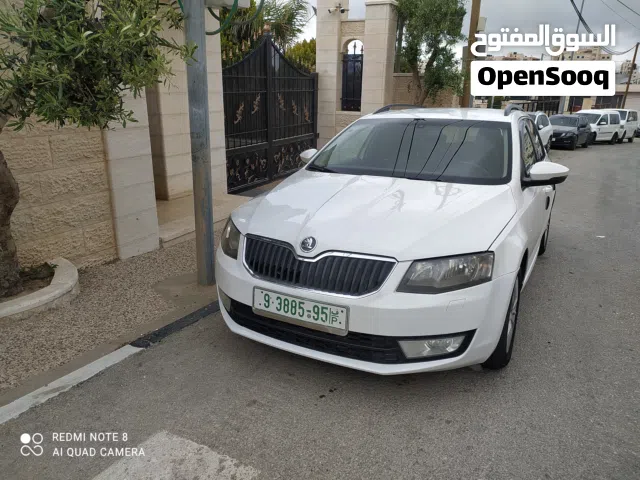 2015 سكودا اوكتافيا Standard