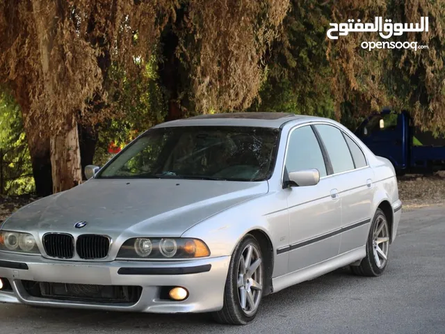 BMW e39  520ia