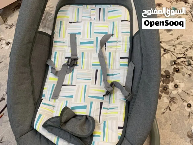 كرسي هزاز للاطفال