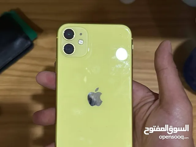 ايفون 11 بحاله ممتازه وبسعر مغري