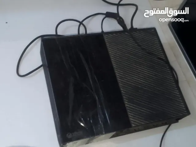 سلام عليكم اكس بوكس وان متخدم كلشي مابي يدات ويا تجاريات العاب مشتريهن بل حساب