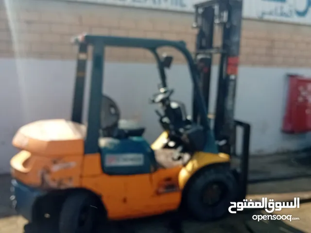 رافعات شوكية فور كلفت