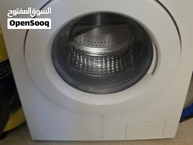غسالة ملابس سامسونج بحالة ممتازة  7 كيلو