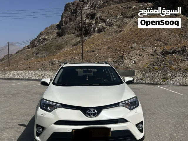 2018 Toyota RAV 4 Exclusive