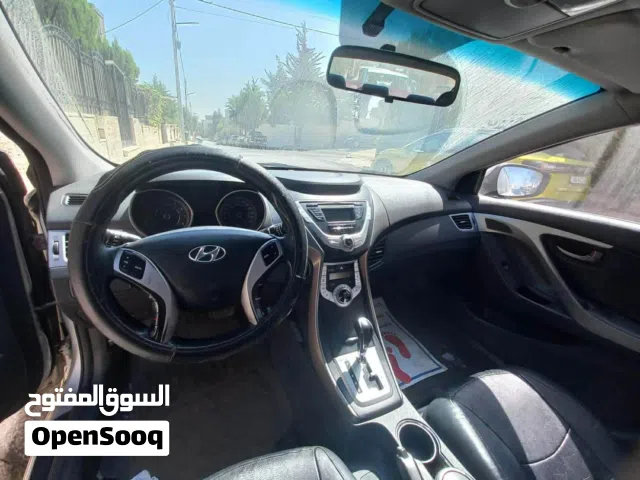 Used Hyundai Avante in Amman