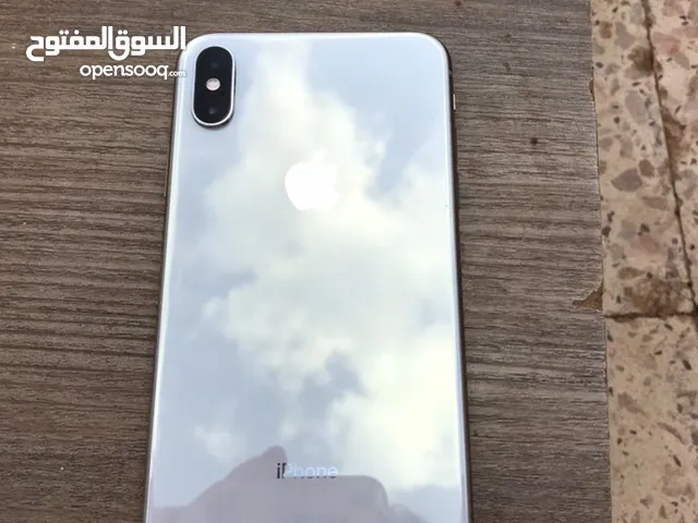 ايفون xs max