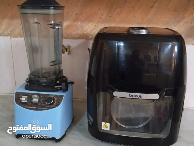 غلايه وخلاطه وغساله وبراد نضيفات وشغالات بسعر مناسب. لي يريد يراسلني ع رقم موجود