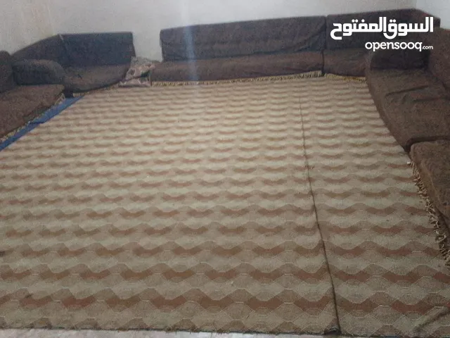مجلس عربي أرضي للبيع