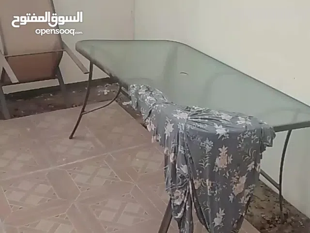 للبيع طاولة طعام مستعمله معا المراسيو مظله قعده خارجيه منزله صغير ل6 اشخاص