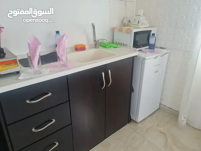 160 m2 5 Bedrooms Apartments for Sale in Ramallah and Al-Bireh Al Baloue