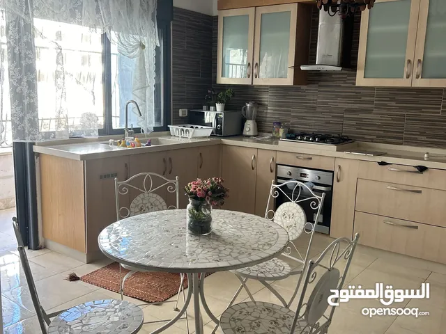 136 m2 3 Bedrooms Apartments for Rent in Ramallah and Al-Bireh Al Tira