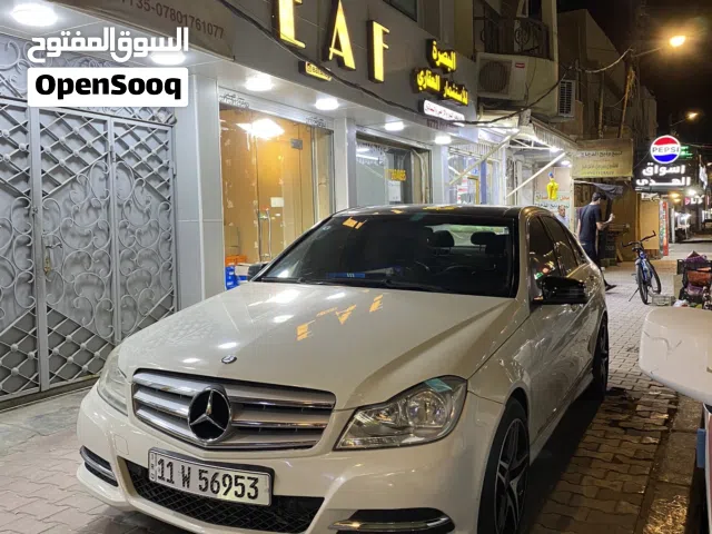 2012 مرسيدس بنز الفئة-C C 300