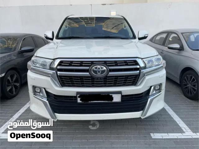 2016 Toyota Land Cruiser VXR