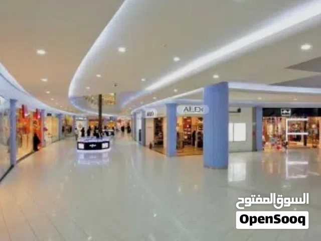 محل ب مليون 300 ف الحى التالت  مقدم 35% والباقى ع 30 شهر