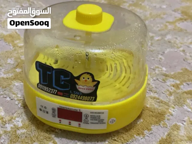 فقاسه دجاج استعمال شهرين وشوف عدادها قداش مستخدمه   6دحايات جاج و18 حمام و8سمان يدويا كل 3سعات تقلب