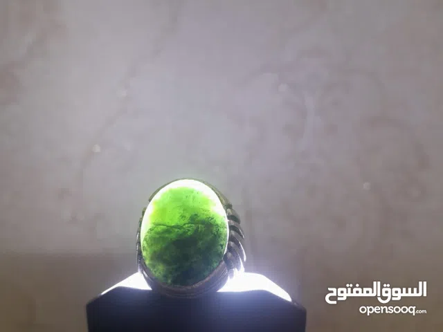 خاتم من الفضة مع حجر الأنتيغريت