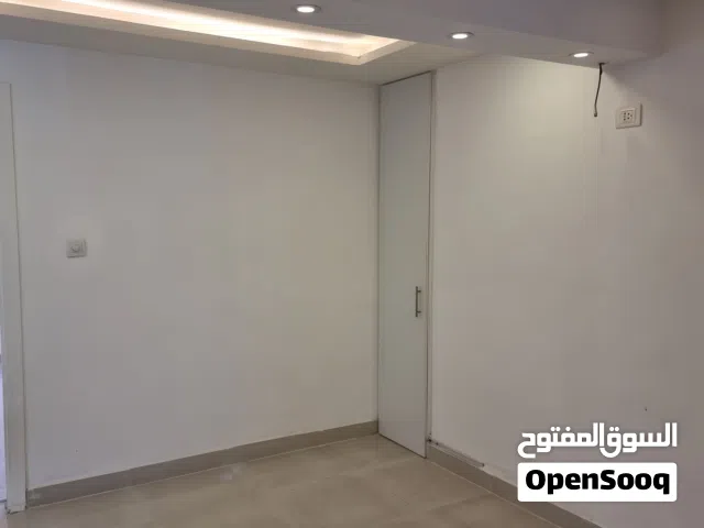 عياده للايجار