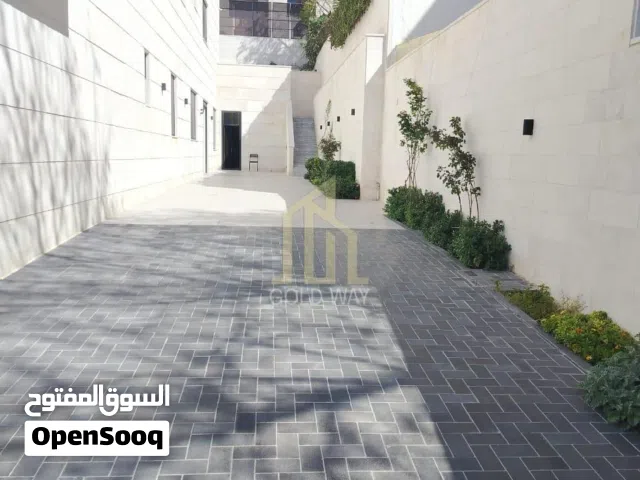 475 m2 5 Bedrooms Villa for Sale in Amman Abdoun