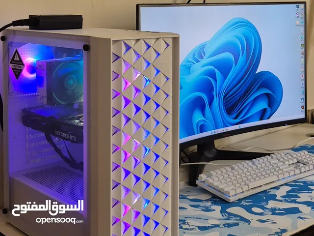 بي سي جيمنج و ايضاً مع برامج تصاميم مع ملحقاته من (شاشه ، ماوس، كيبورد)