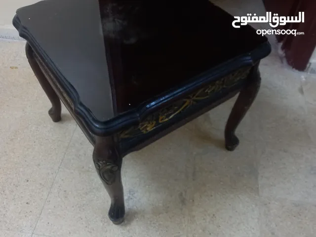طاولتين صغيره وكبيره