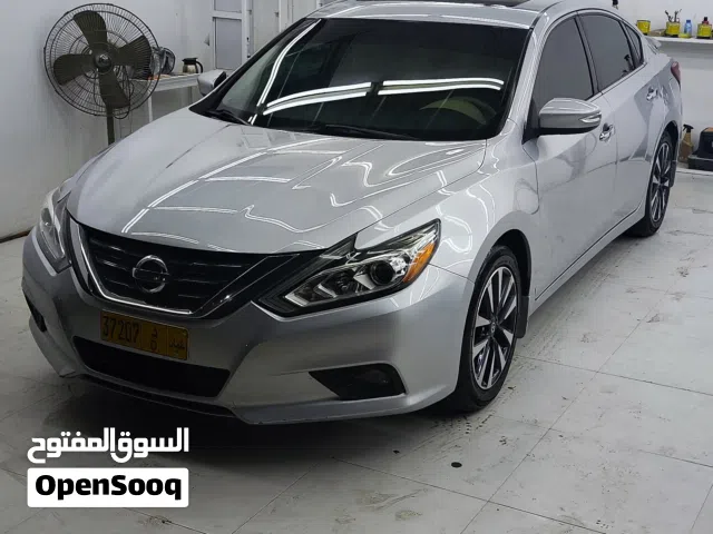 Nissan altima SL للبيع او بدل بسيارة دفع رباعي