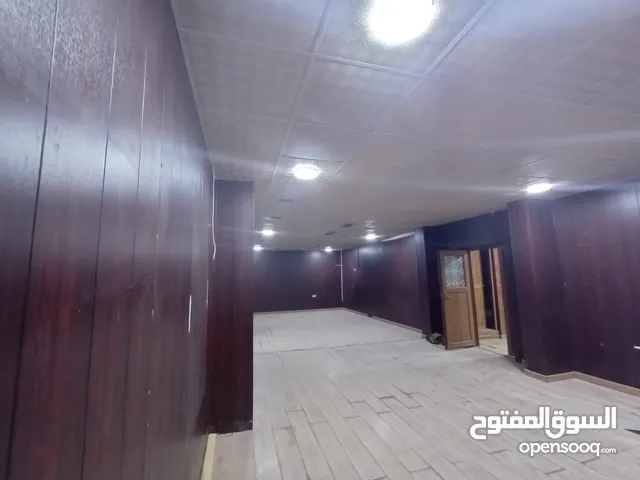 شقة تجارية تصلح للعيادات والصالونات ومراكز التجميل والشركات والمكاتب في الجزائر