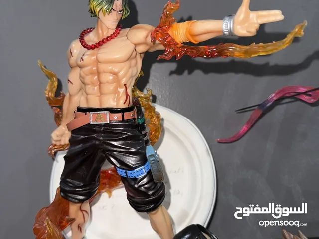 3 anime one piece figurines