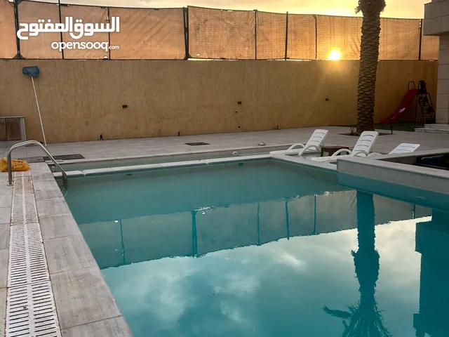 شاليه أو شاليهين متلاصقين للبيع بسعر التكلفة سعر الجاهز 185 الف و العظم 90 الف